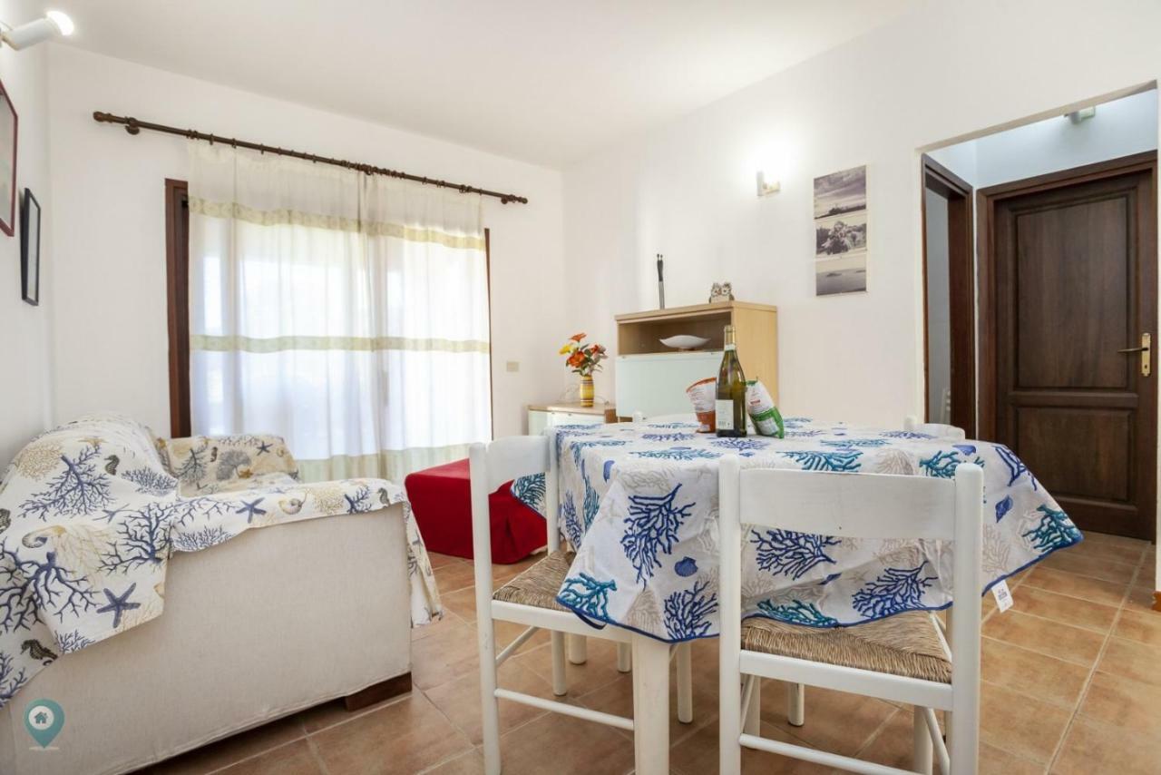 Villino Funtana Bilo Lägenhet San Teodoro  Exteriör bild