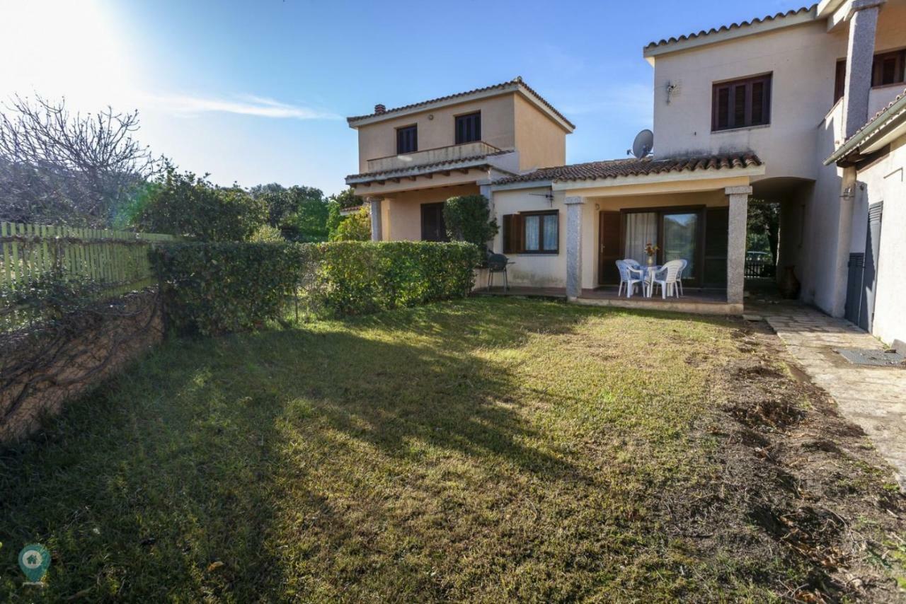 Villino Funtana Bilo Lägenhet San Teodoro  Exteriör bild