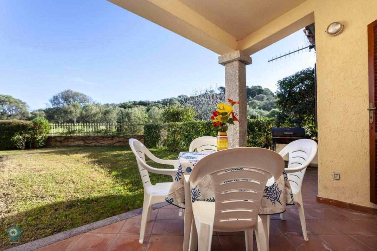 Villino Funtana Bilo Lägenhet San Teodoro  Exteriör bild