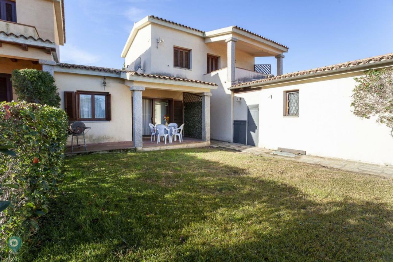 Villino Funtana Bilo Lägenhet San Teodoro  Exteriör bild